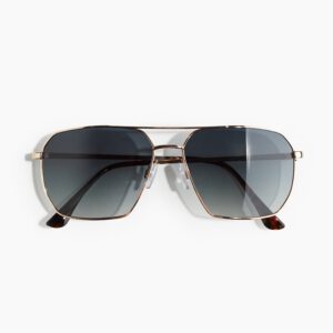 Polarised sunglasses